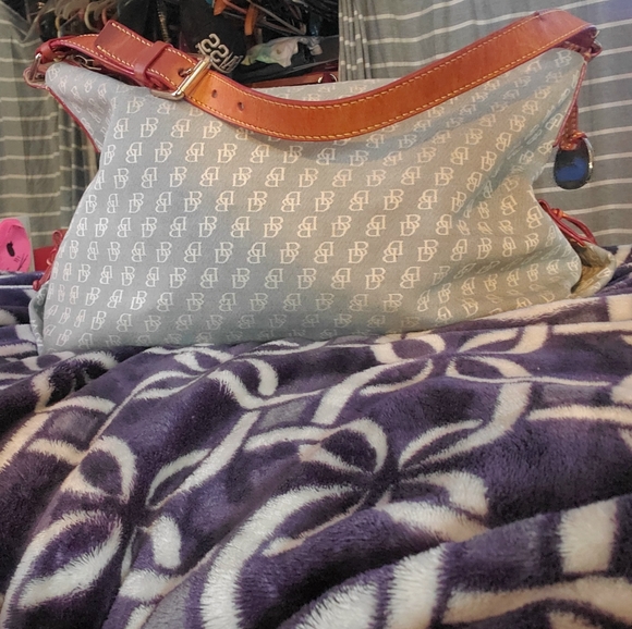 Dooney Bourke brown leather gray logo Shoulder bag - Picture 5 of 12